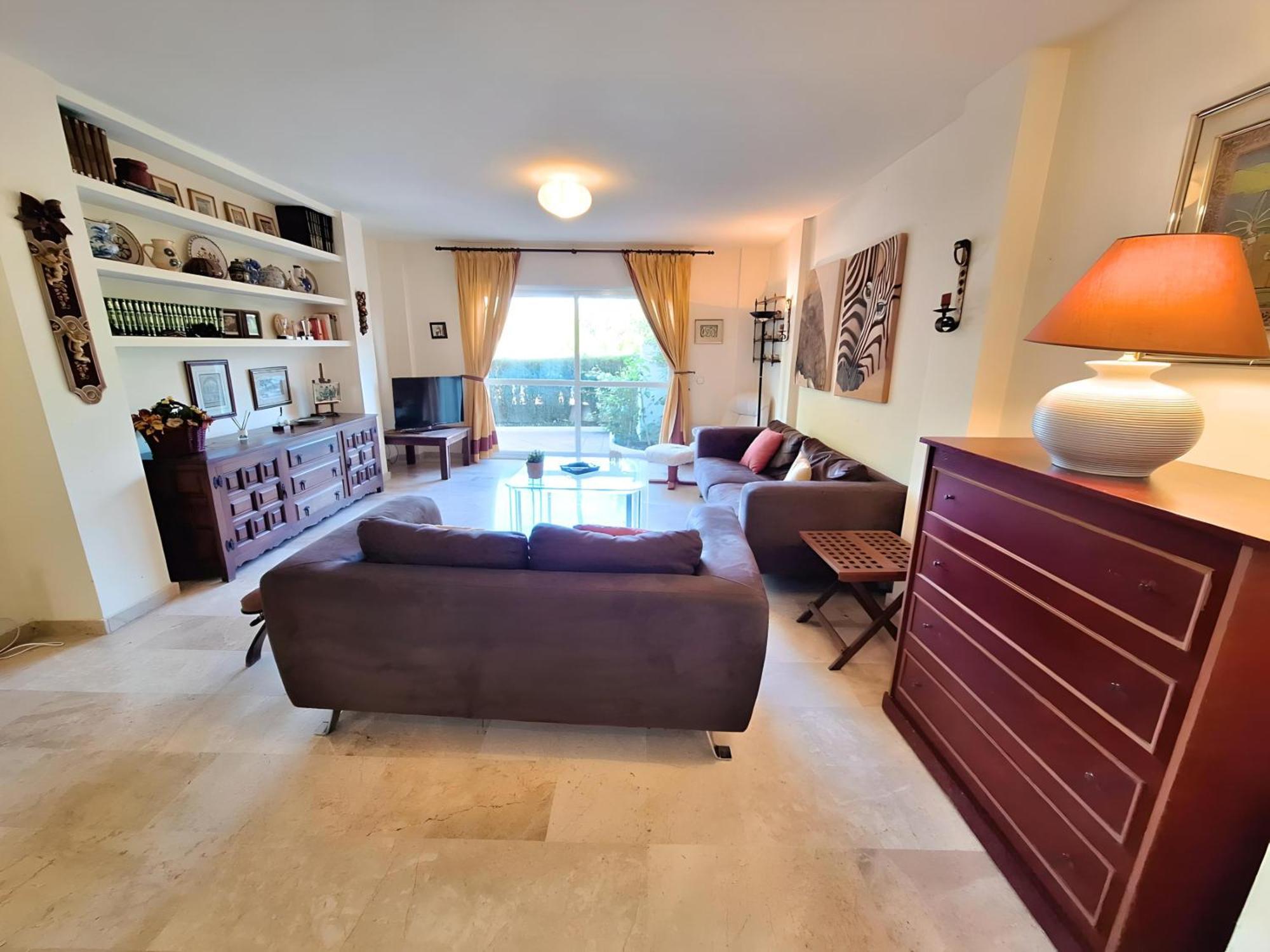 Rumah liburan Gorgeous 2br Apt. W/ Mountain View Puerto Banus *